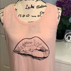 Guess Lips Graphic Tank Top Medium